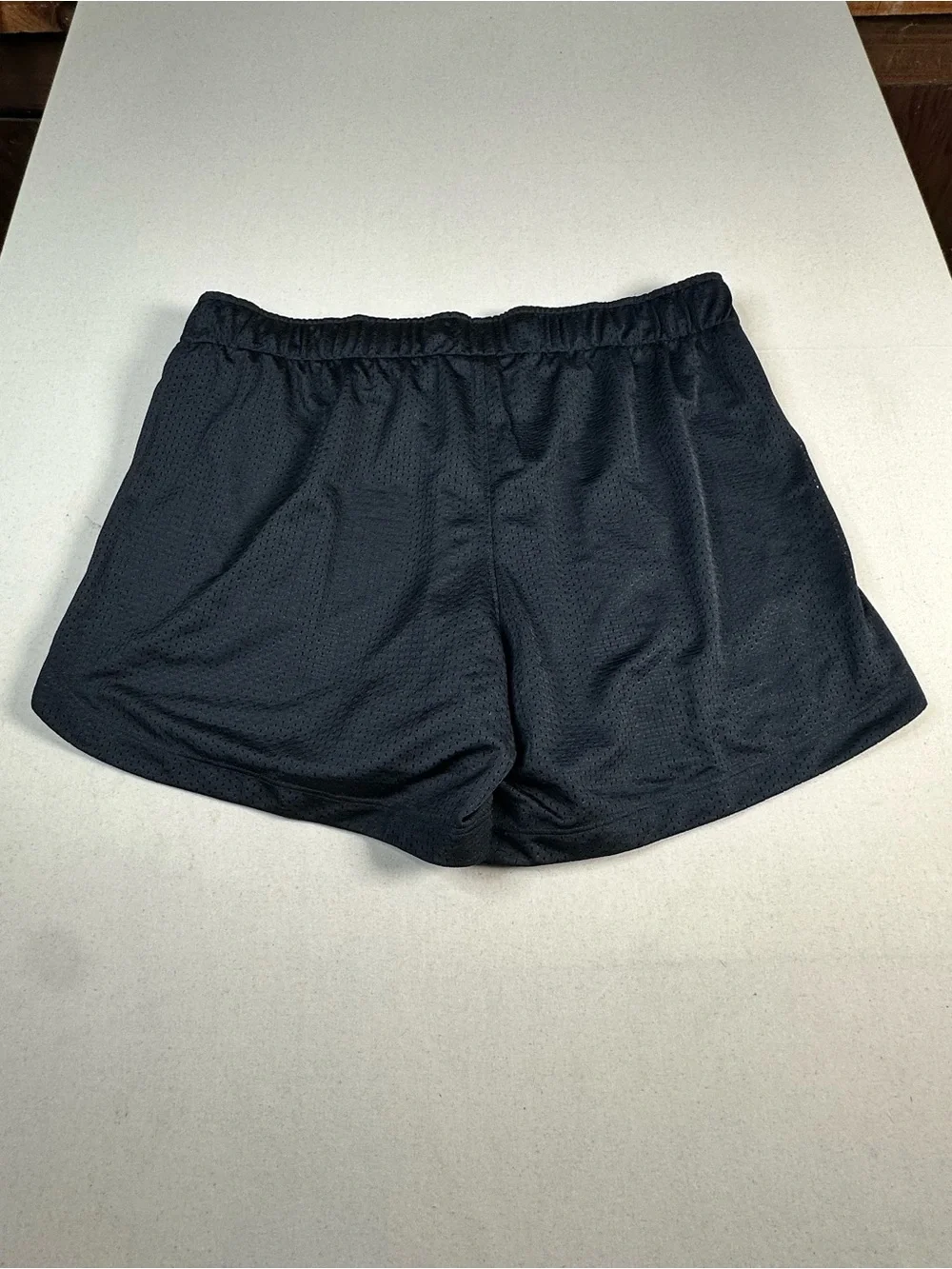 Under Armour Women's Black Mesh Athletic Shorts with Logo Large